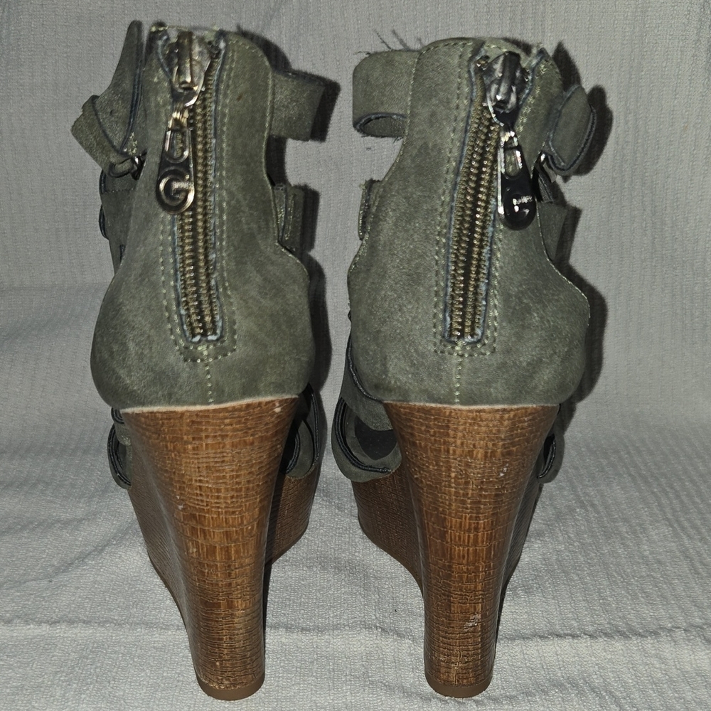 Chic Green Wedge Sandals Very Sexy Shoes, Size 7 - Picture 4 of 10